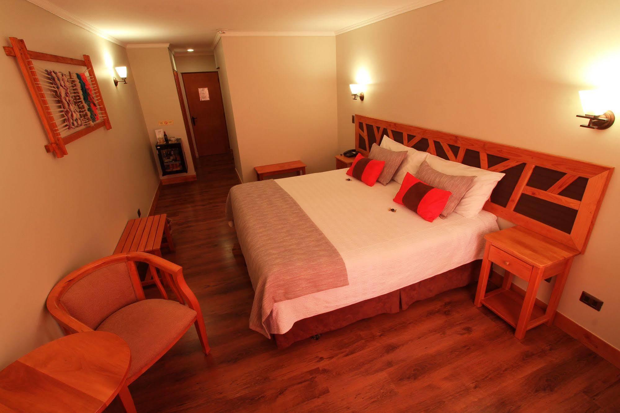 Puerto Clocker Hotel Lodge Las Cascadas מראה חיצוני תמונה
